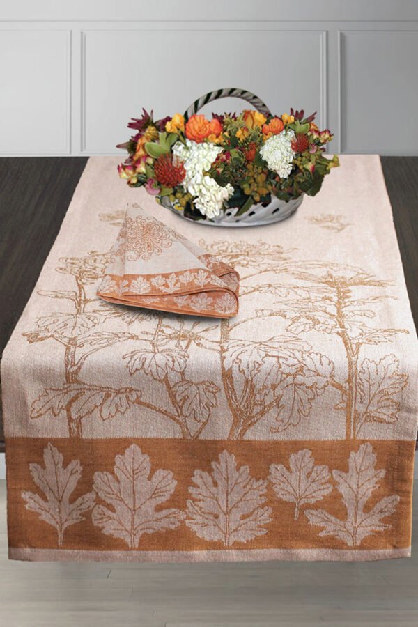 Table Runner and napkins finezza